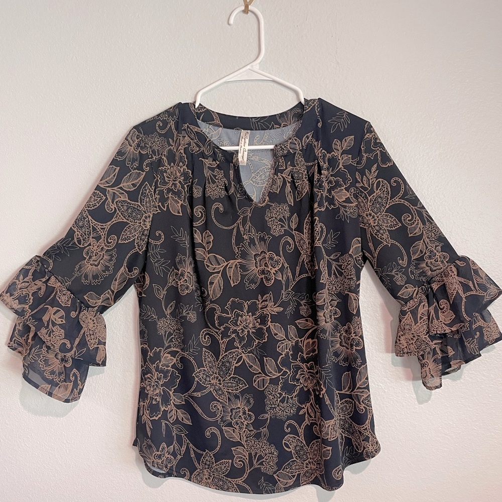 PerSeption Concept Women’s L Floral Blouse with Layered Bell 3/4 Length Sleeves